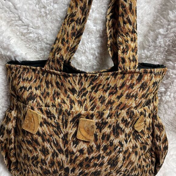 Evangeline ministry handcrafted cloth shoulder bag leopard prints wooden buttons - Picture 3 of 12